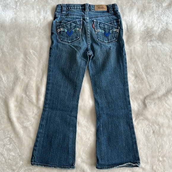 3/$25 Girls Levi’s Boot Cut Sequin Denim Jeans Size 6 - Picture 2 of 6